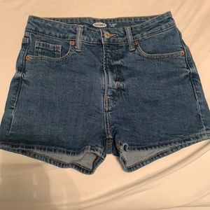 Old Navy High rise shorts size 4.